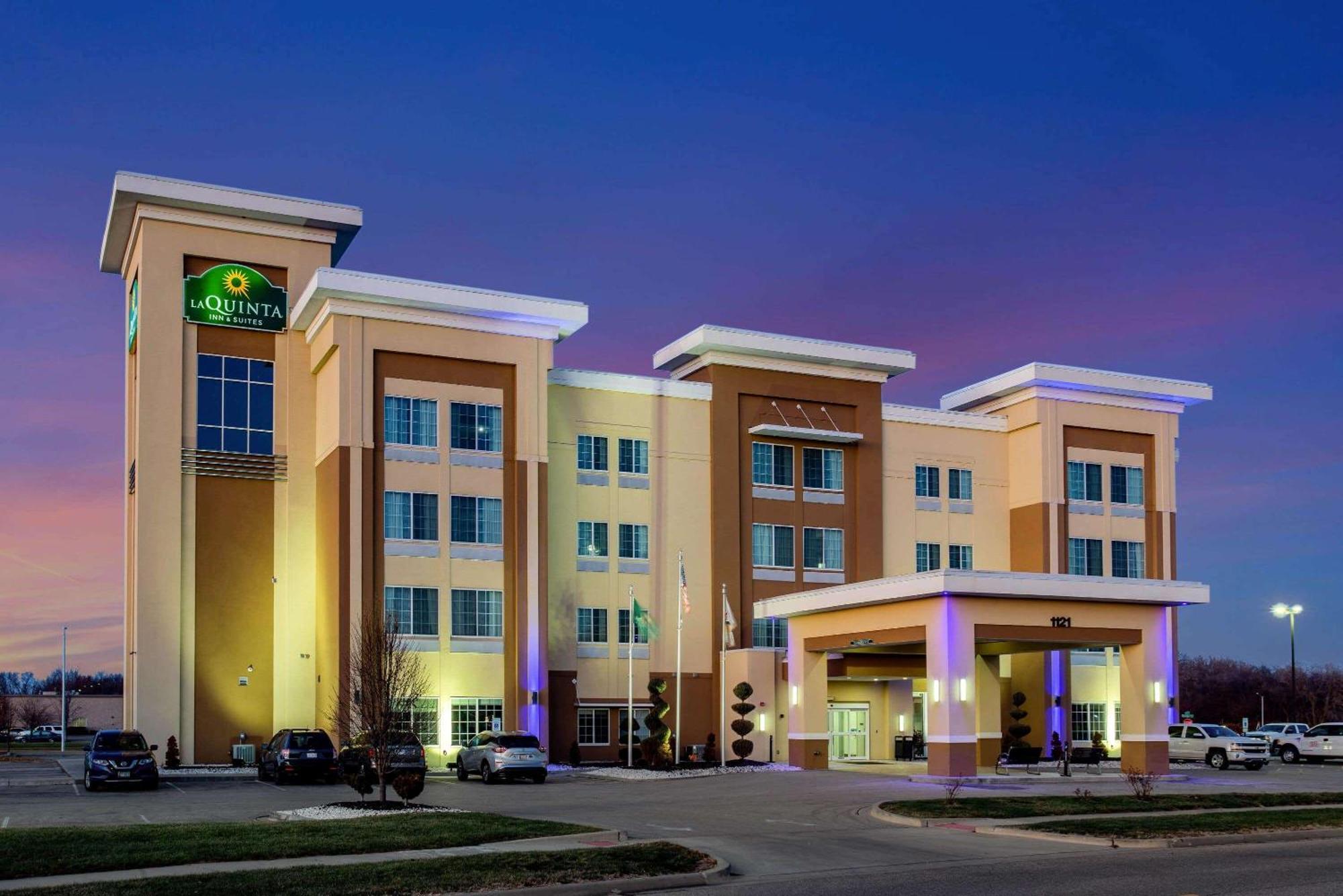 La Quinta By Wyndham Springfield Il Hotel Exterior photo