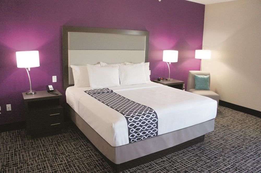 La Quinta By Wyndham Springfield Il Hotel Room photo