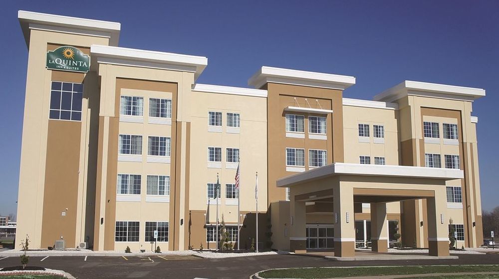 La Quinta By Wyndham Springfield Il Hotel Exterior photo